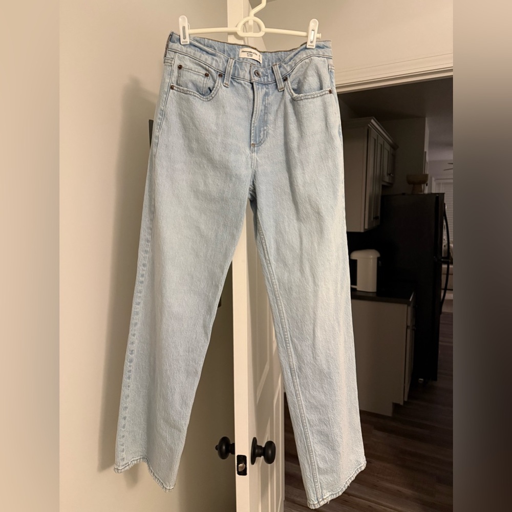 Low Rise Jeans